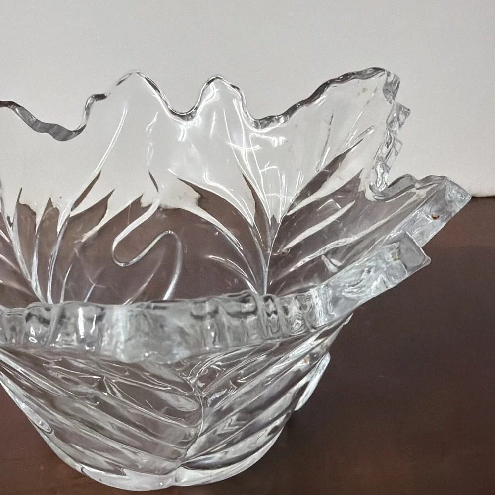 Telefloral Vase Clear Glass Leaf Design and Edging‎ Leaded Crystal Vintage